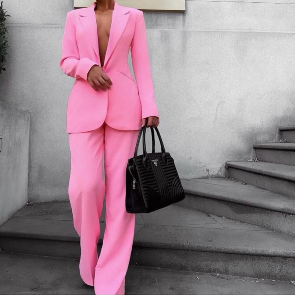 House of CB Fitted Blazer & Trouser Set. Pink Gabri Blazer & Christie pants.